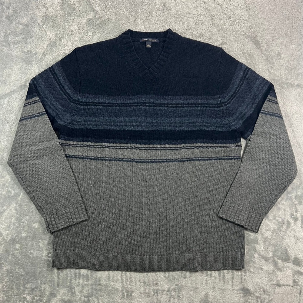 Banana Republic V-Neck Pullover Sweater Mens L Blue Grey Striped Lambswool 2003